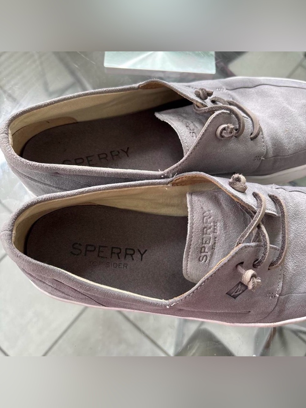 Sperry Men's Light Gray Suede Boat Shoes with White Sole - Picture 5 of 7